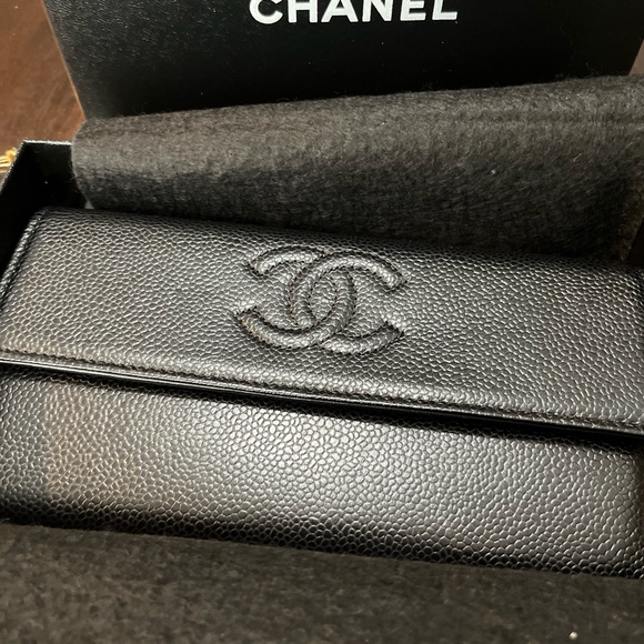 CHANEL caviar timeless CC large gusset flap wallet - Picture 10 of 13